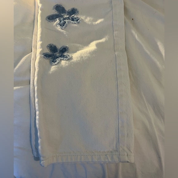 Pacsun flower jeans🐳 - Picture 5 of 8